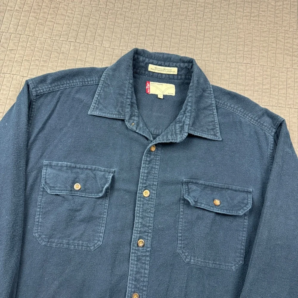 Levis Mens XL Navy Blue Heavyweight Cotton Flannel Button Down Shirt Long Sleeve